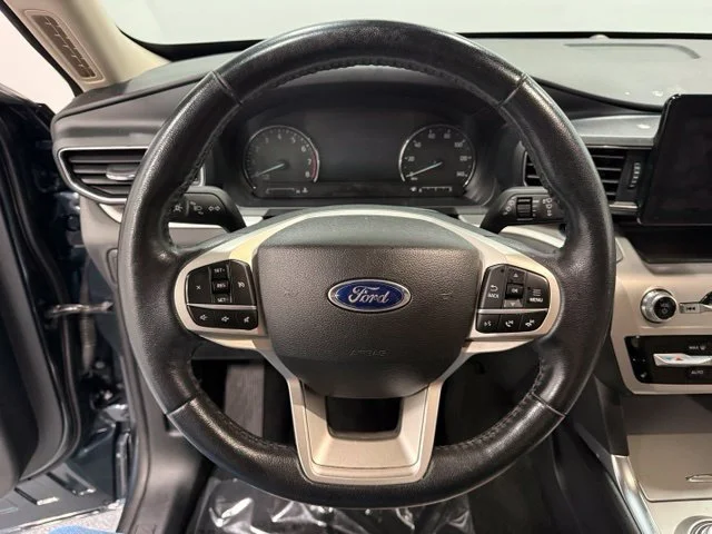 Used 2022 Blue Ford XLT image 17