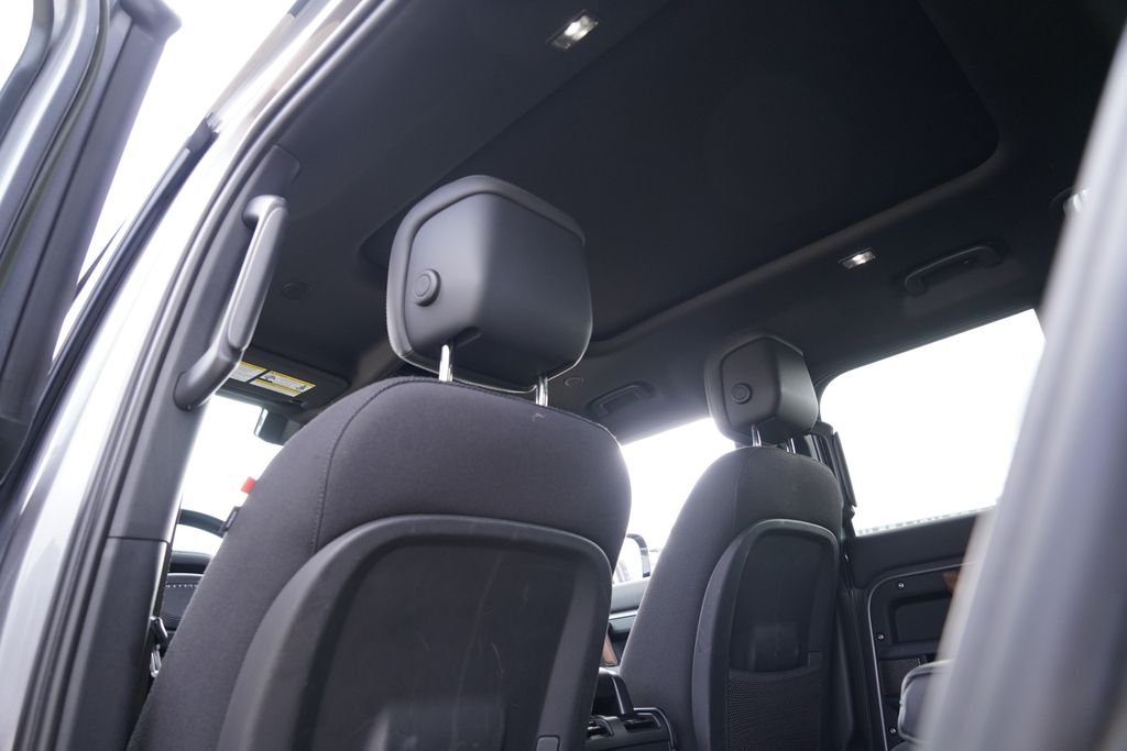 Used 2023 Gray Land Rover X image 26