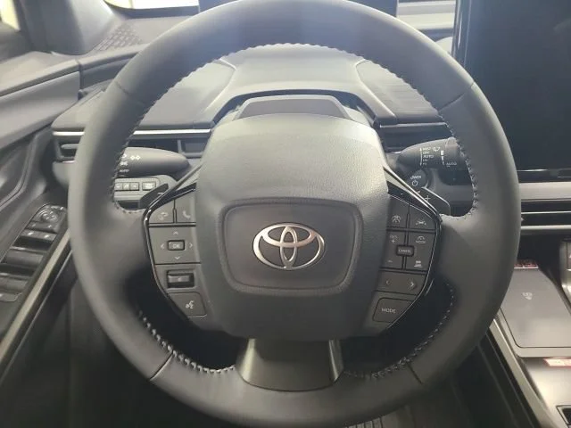 2026 Toyota C-HR SE - Photo 23
