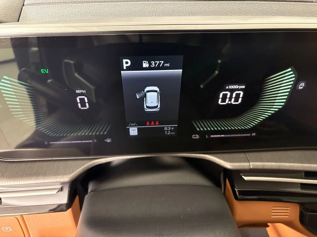 New 2026 Wolf Gray Kia X-Line image 23