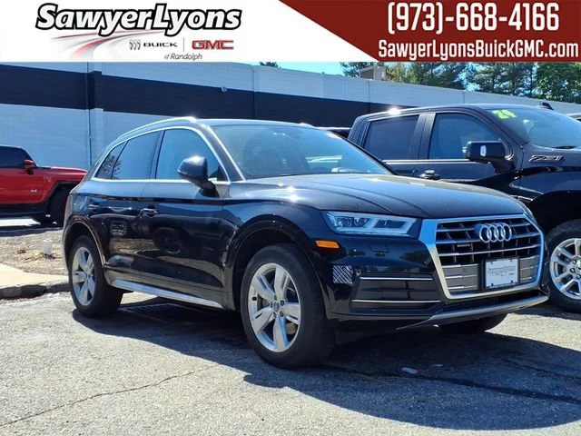 2019 Audi Q5 2.0T quattro S tronic Premium Plus's photo
