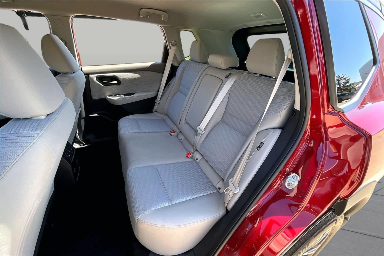Certified Used 2023 Scarlet Ember Tintcoat Nissan SV image 17