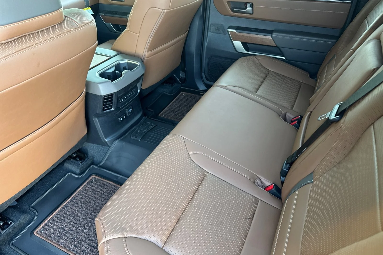 2026 Toyota Tundra 1794 Edition - Photo 11