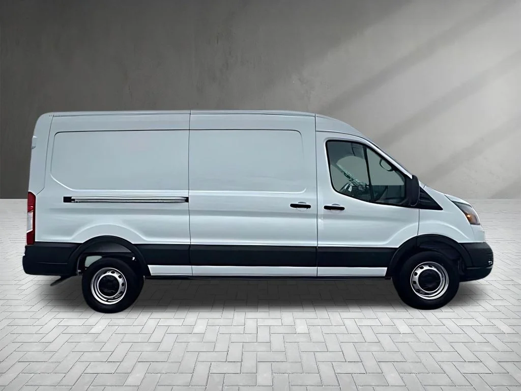 New 2026 Oxford White Ford Cargo Van image 7