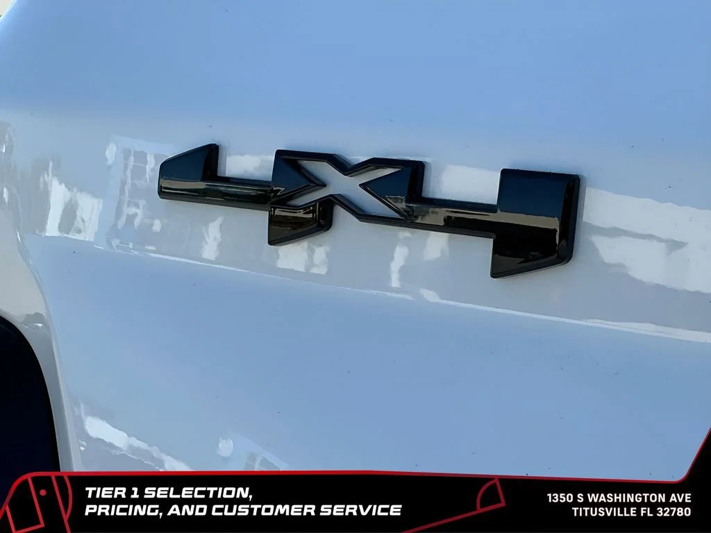 New 2026 Summit White GMC Elevation image 14