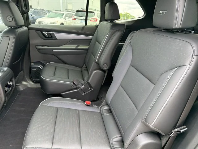 2026 Buick Enclave Sport Touring - Photo 18