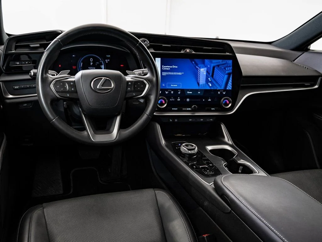 Used 2023 CLOUDBURST GRAY Lexus 450e Premium image 4