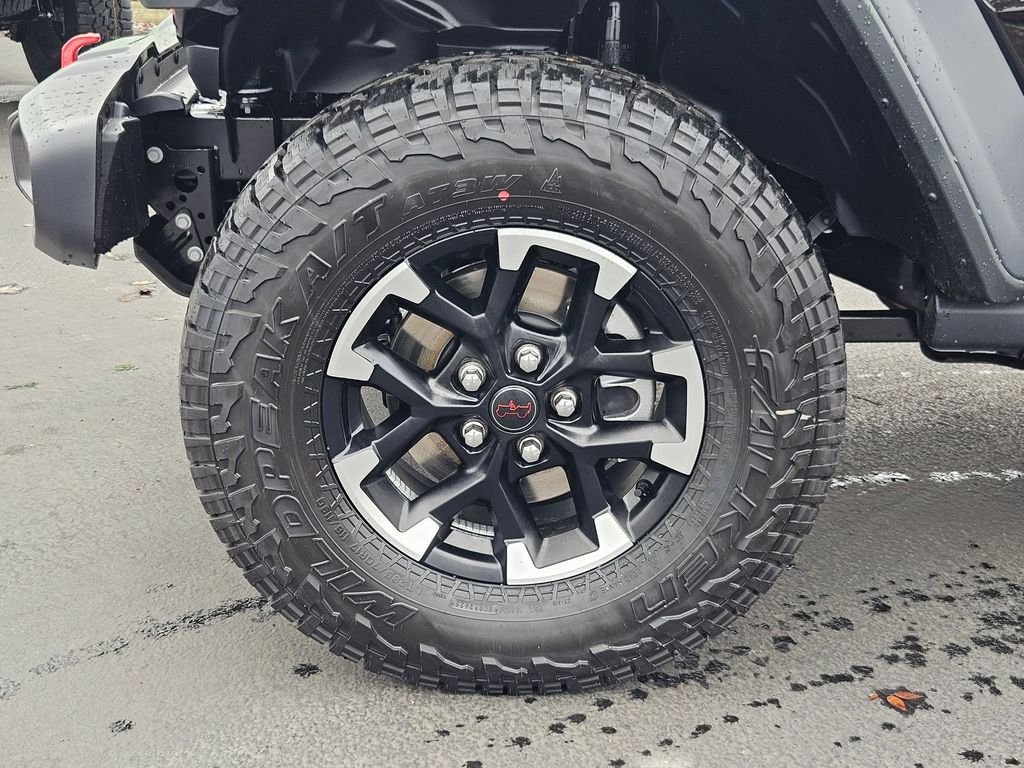 New 2026 Black Clear-Coat Exterior Paint Jeep Rubicon image 42