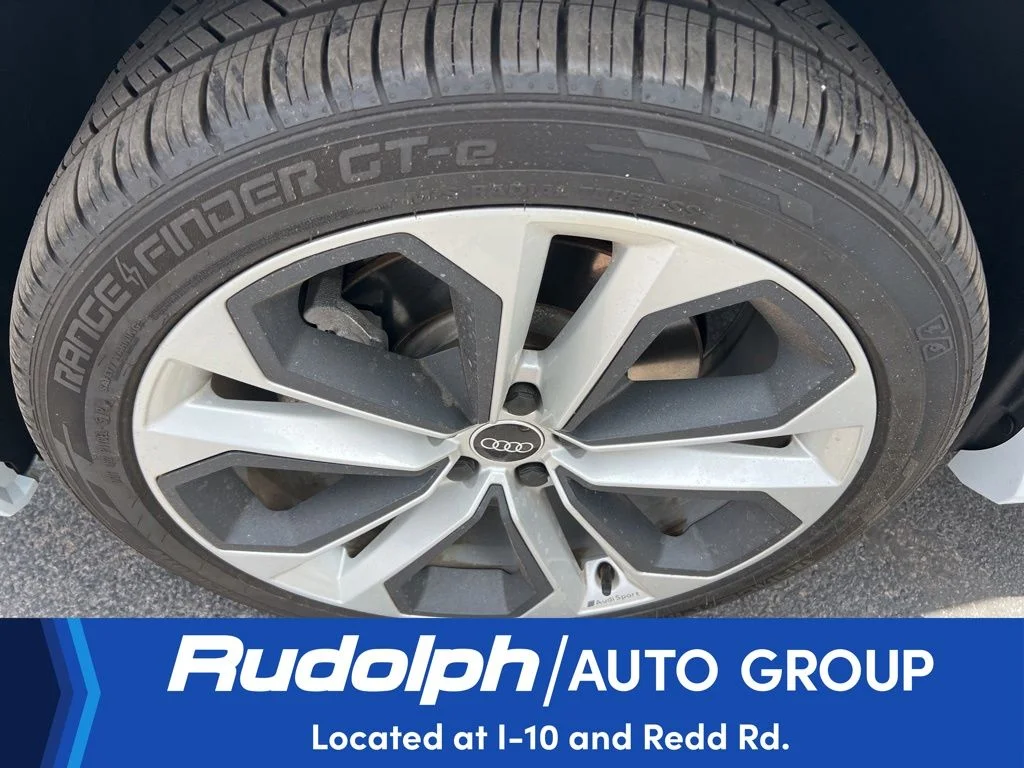 Used 2021 White Audi Premium Plus image 29