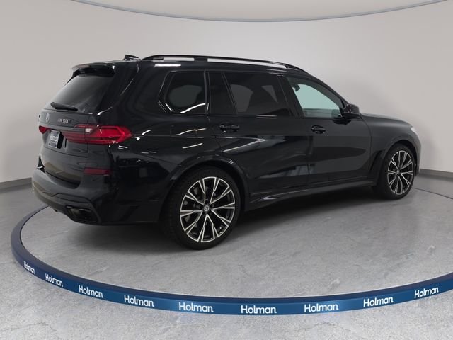 Used 2022 Black BMW M50i image 6