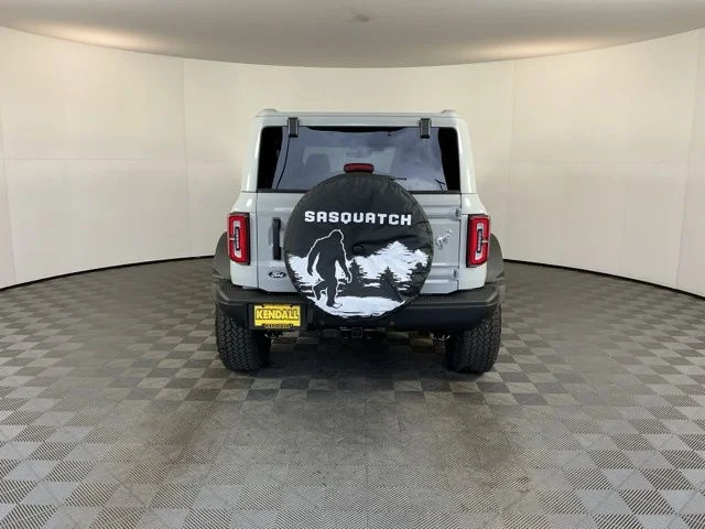 New 2026 Avalanche Gray Ford Badlands image 6