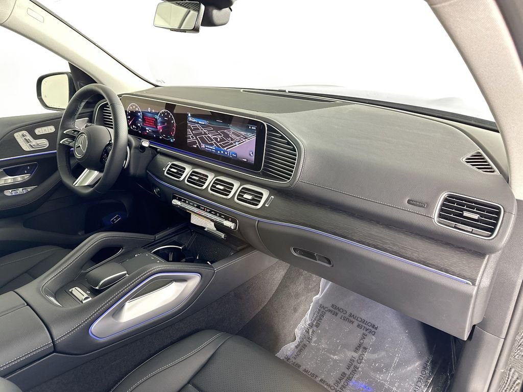 New 2026 Black Mercedes-Benz GLS 450 image 32