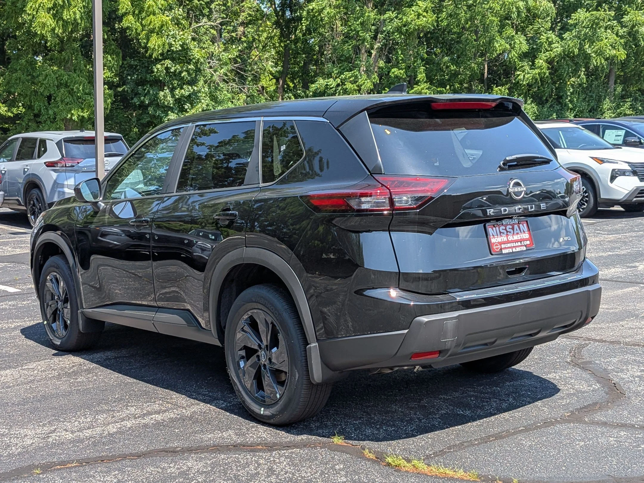New 2026 Super Black Nissan SV image 7