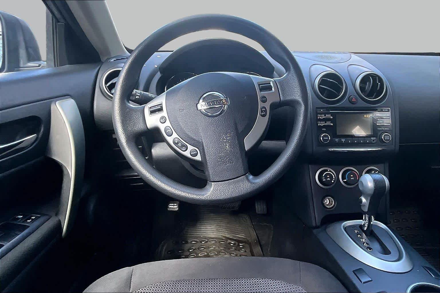 Used 2012 Platinum Graphite Nissan SV image 5