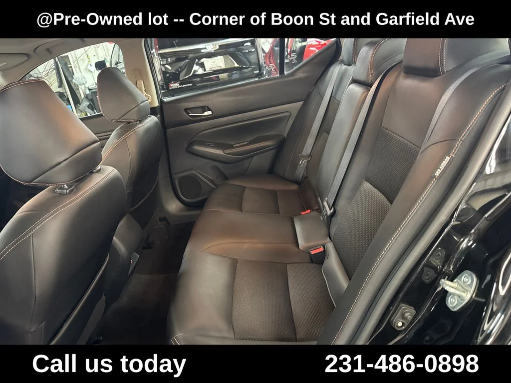 Used 2020 Black Nissan 2.5 SR image 27