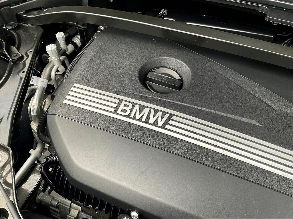 Used 2023 Black BMW xDrive28i image 33