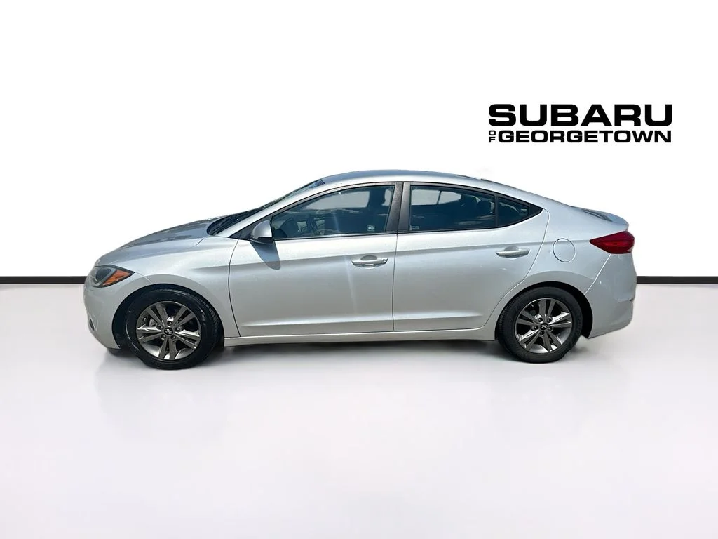 Used 2017 Silver Hyundai SE image 4