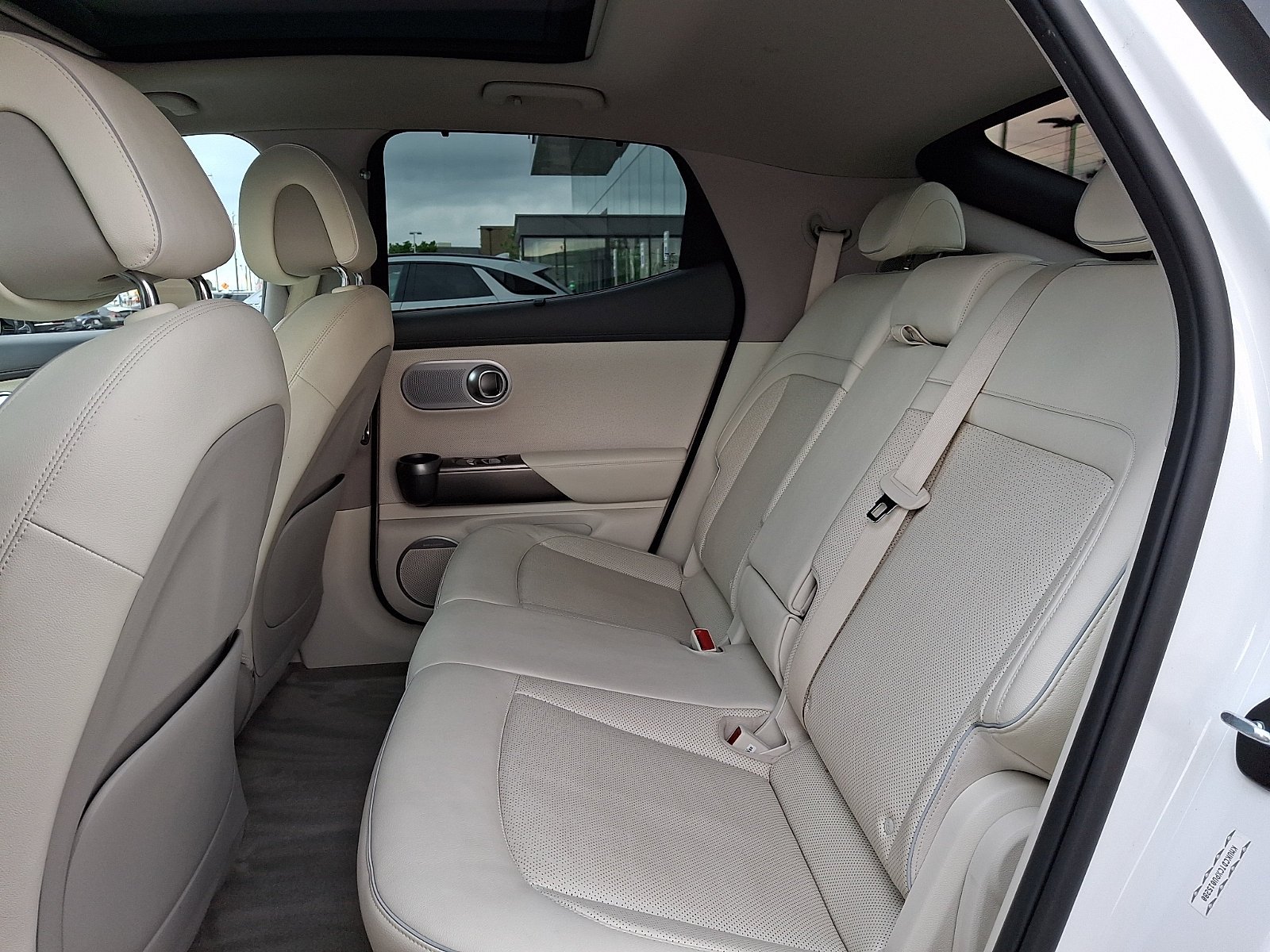Used 2023 Alta White Genesis Advanced image 10