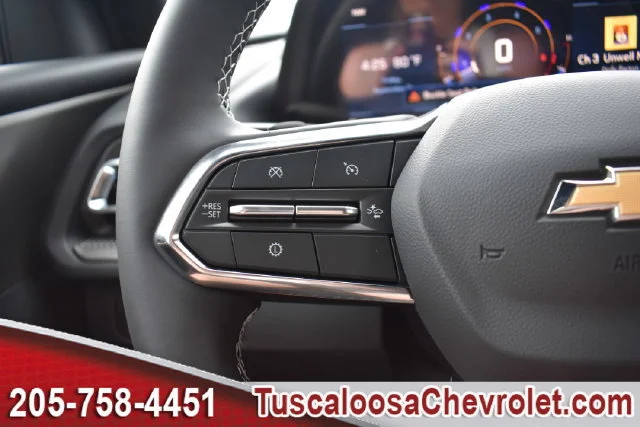 New 2027 Sterling Gray Metallic Chevrolet LT image 23
