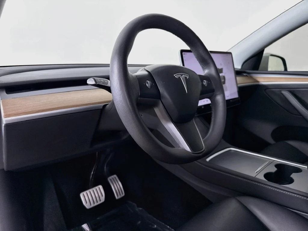 Used 2023 White Tesla Performance image 9