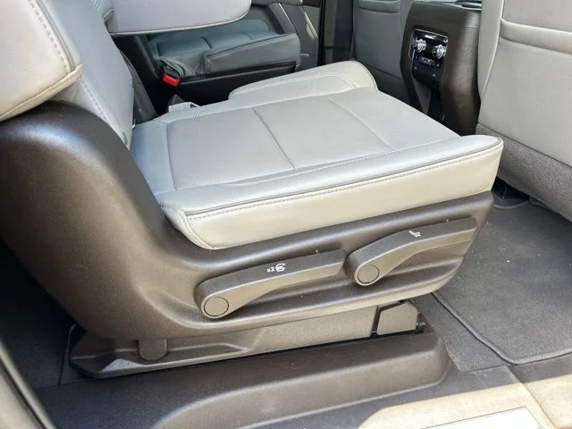 Used 2022 Blue GMC SLT image 38