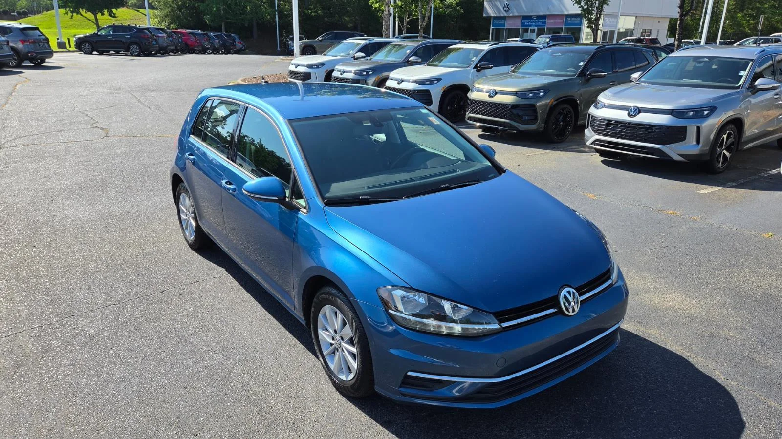Used 2019 Silk Blue Metallic Volkswagen S image 7