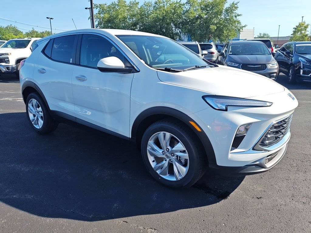 New 2026 Summit White Buick Preferred image 7