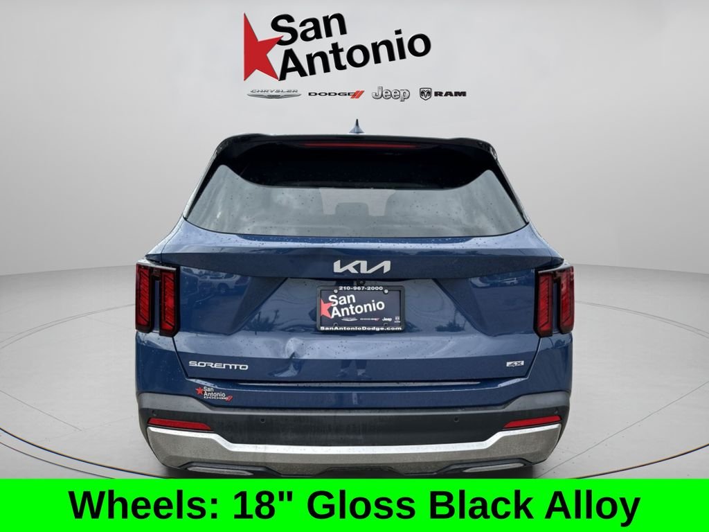 Used 2025 Black Kia S image 13
