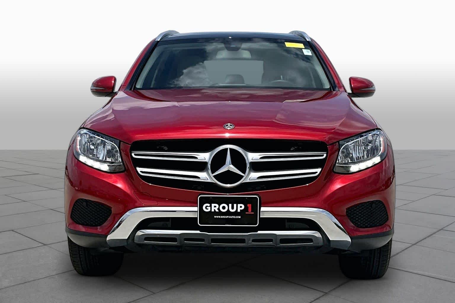 Used 2019 designo Cardinal Red Metallic Mercedes-Benz GLC 300 image 4