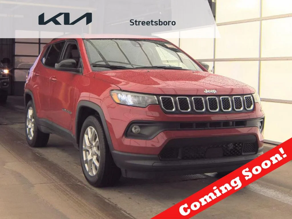 2024 Jeep Compass Latitude Lux 4X4's photo