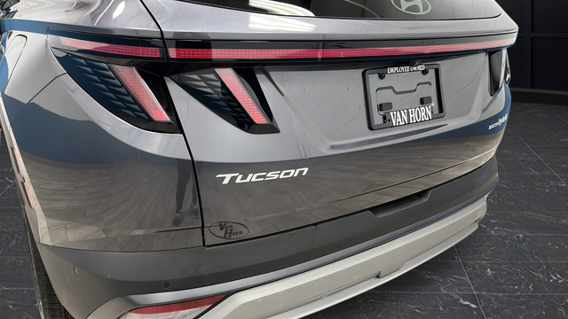 Used 2025 Titanium Gray Hyundai Limited image 41