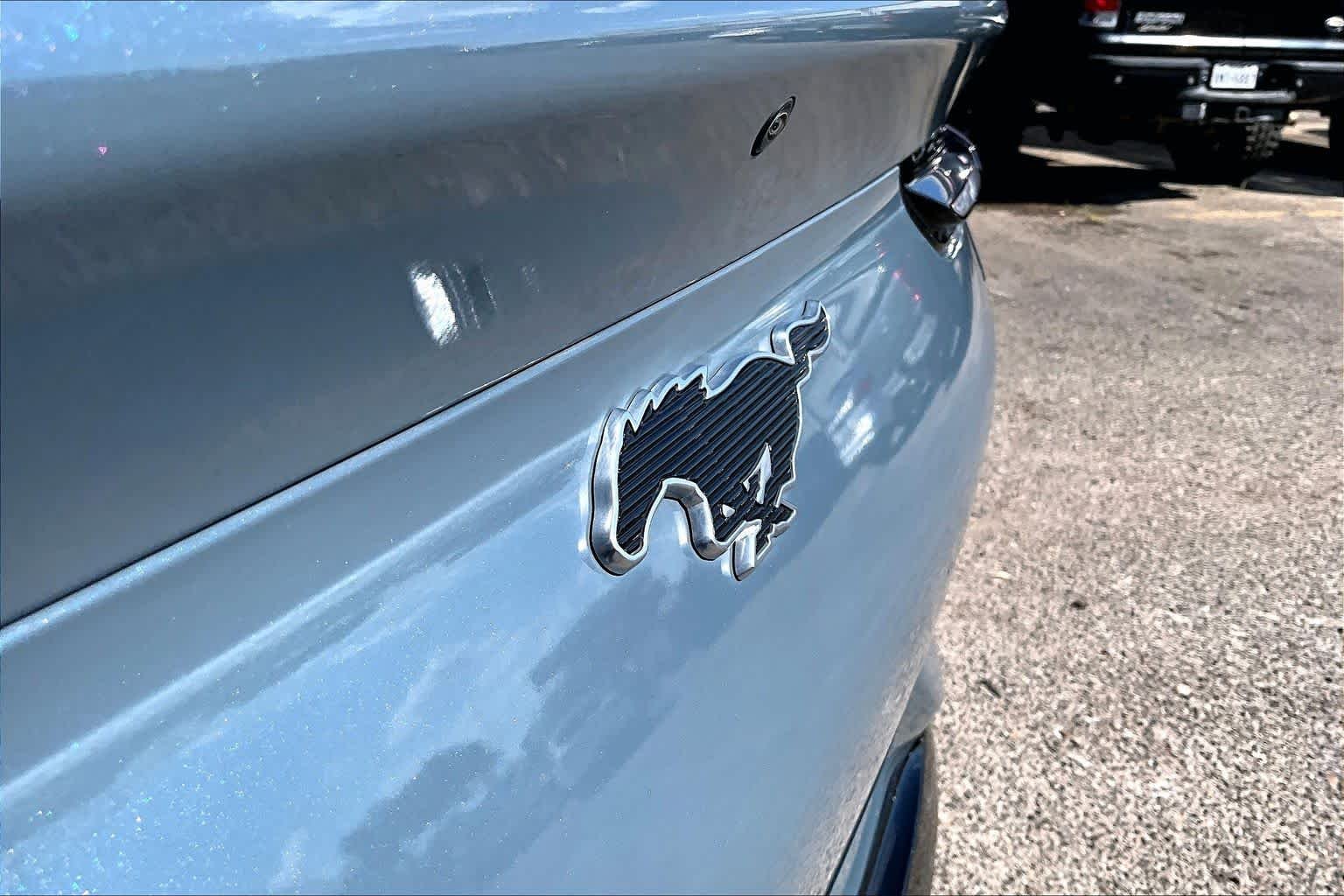 Certified Used 2023 Vapor Blue Metallic Ford Premium image 30