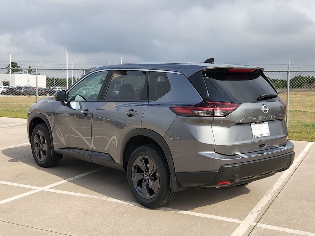 New 2026 Gun Metallic Nissan SV image 4