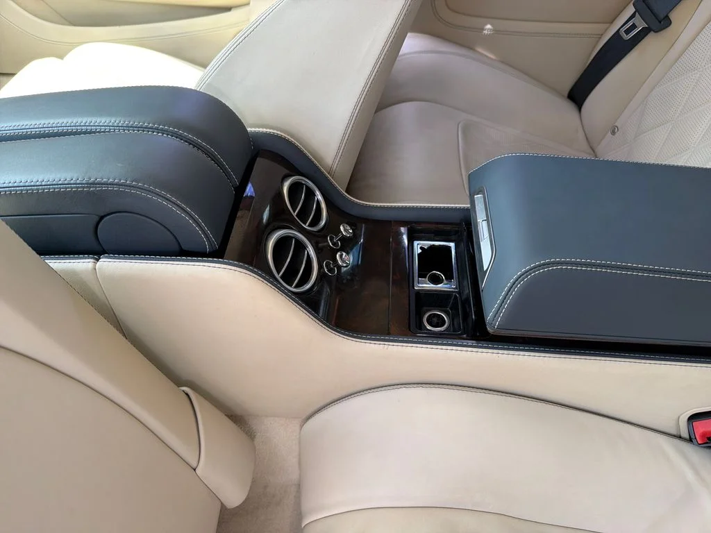Used 2012  Bentley Base image 34