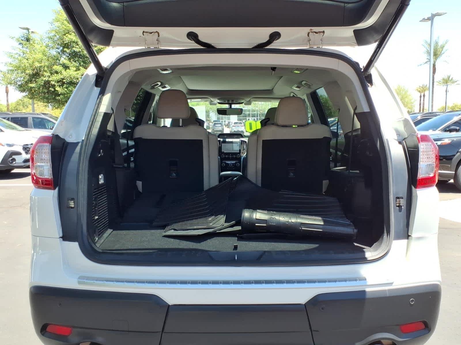 Used 2020 Crystal White Pearl Subaru Limited image 22
