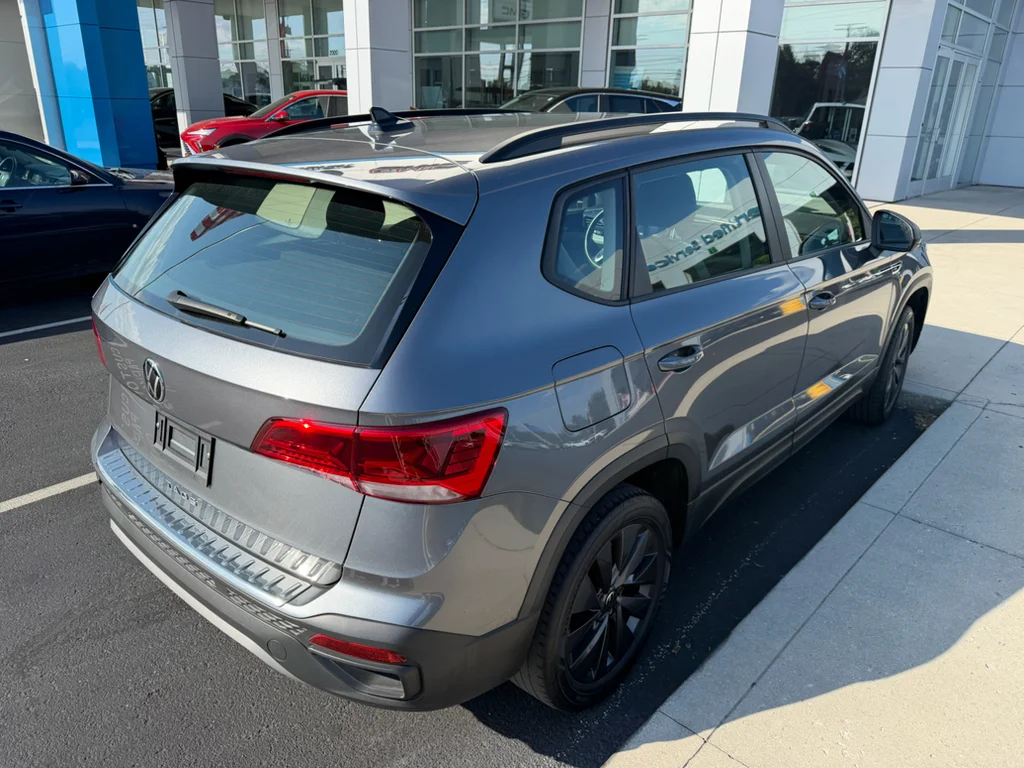 Used 2024 Gray Volkswagen 1.5T S image 6