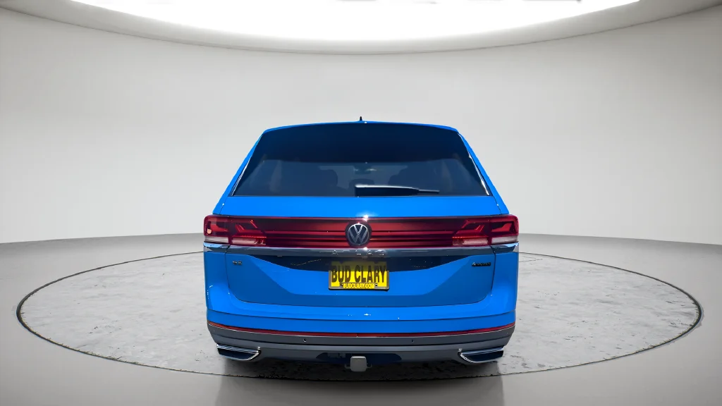 New 2026 Blue Volkswagen SE w/Technology image 7