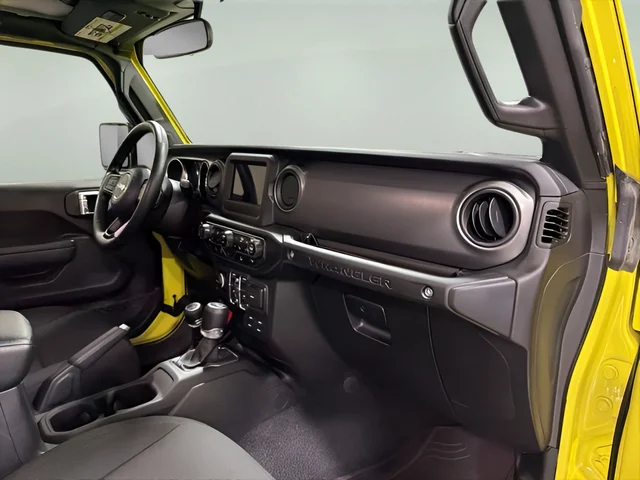 Used 2023 Yellow Jeep Willys image 13