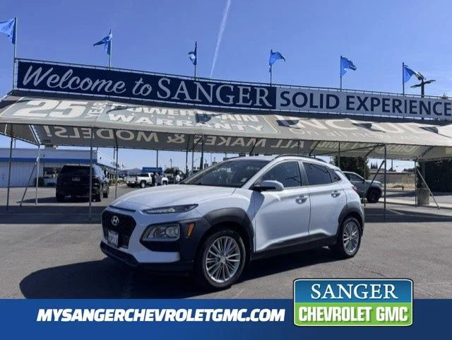 Used 2020 White Hyundai SEL image 1