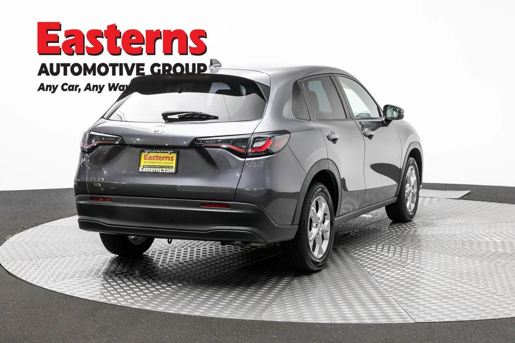 Used 2023 Gray Honda LX image 5