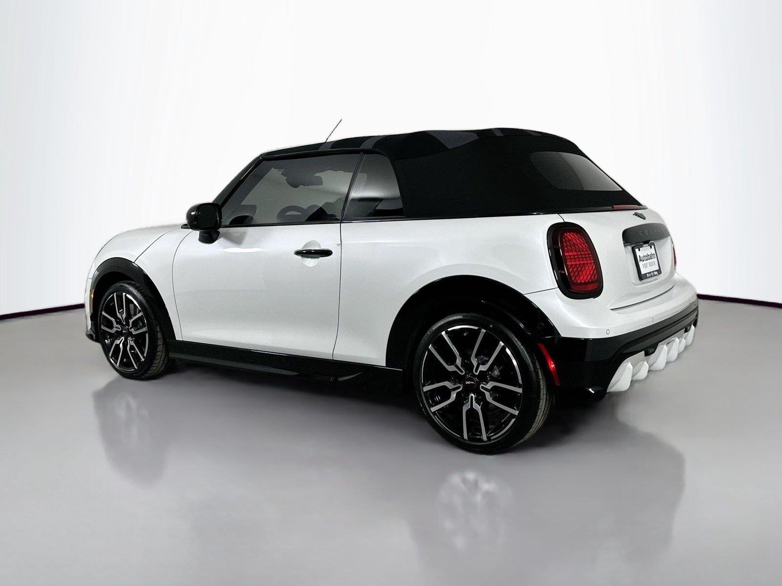 2026 MINI Convertible S - Photo 7