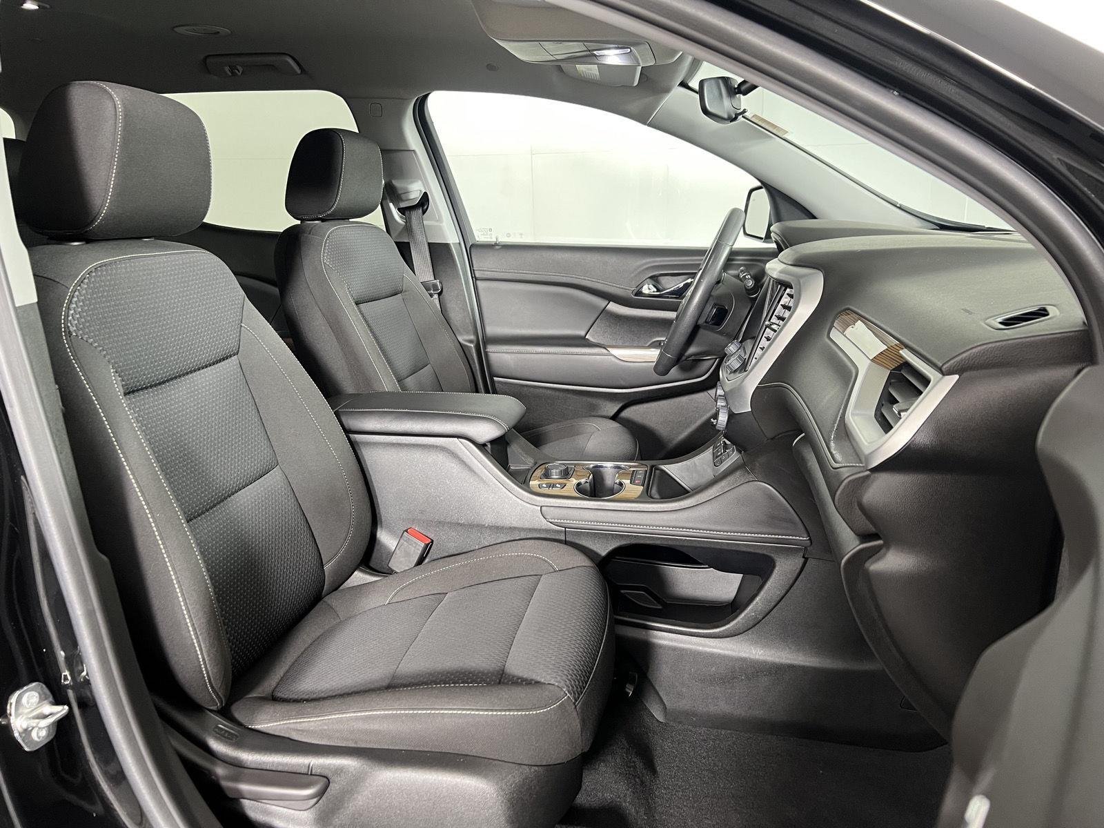 Used 2023 Ebony Twilight Metallic GMC SLE image 23