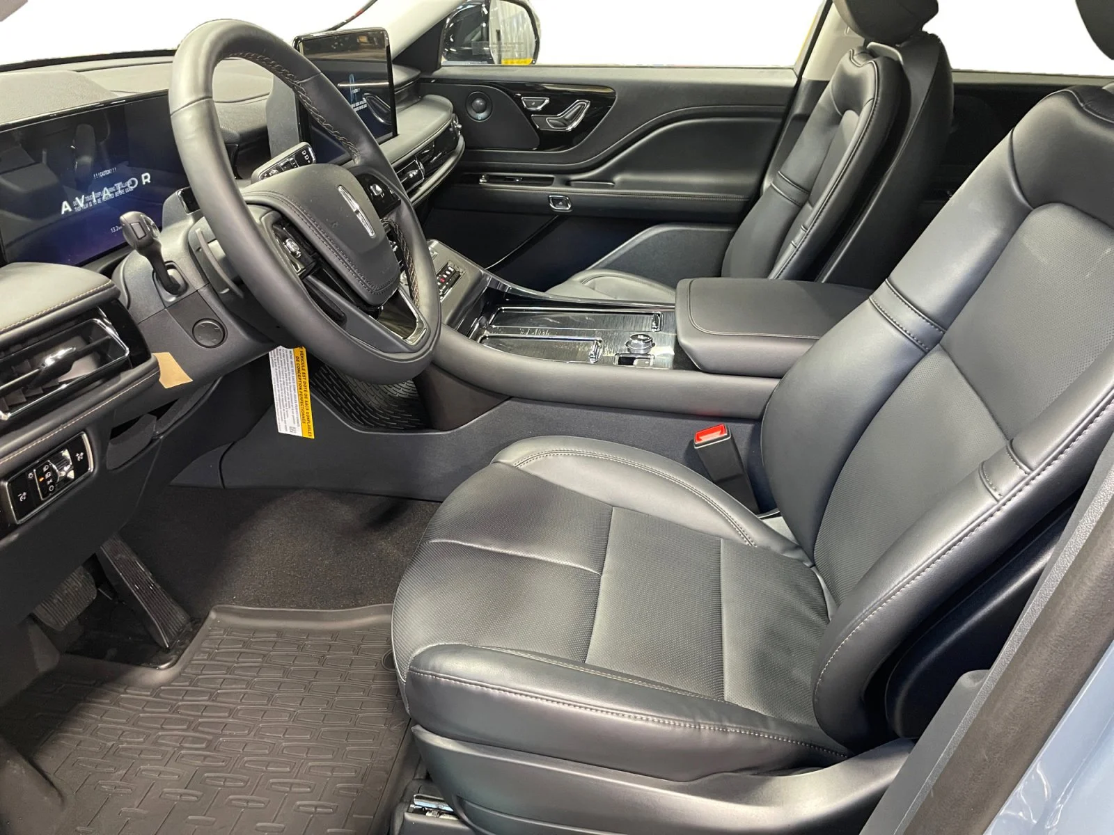 New 2026 Whisper Blue Metallic Clearcoat Lincoln Premiere image 14