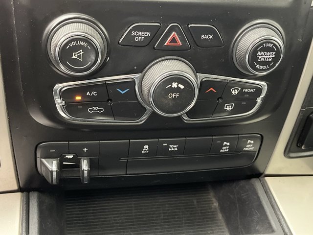 Used 2016 Brilliant Black Crystal Pearlcoat Ram Big Horn image 22