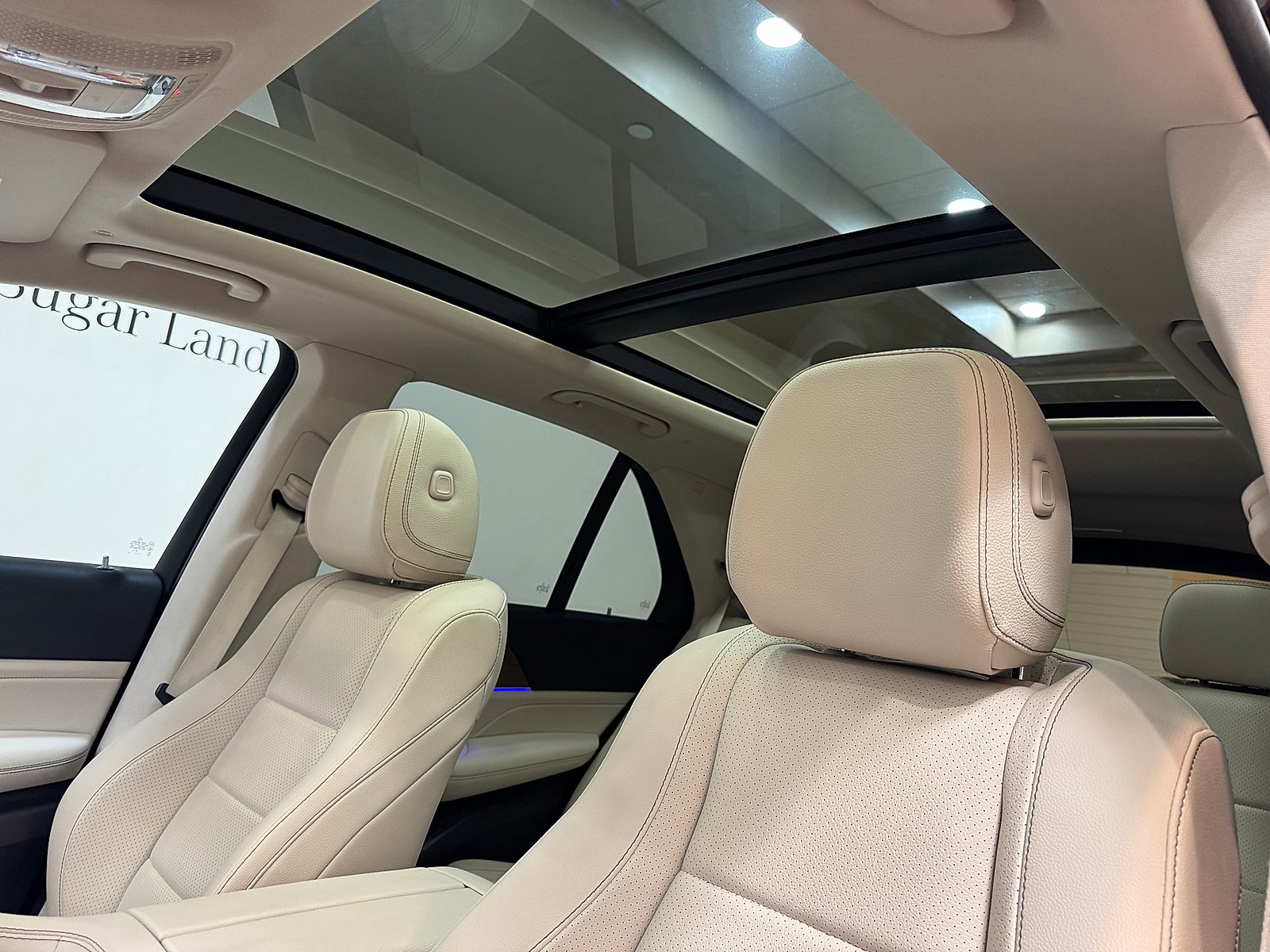 Certified Used 2022 Lunar Blue Metallic Mercedes-Benz 4MATIC® image 7