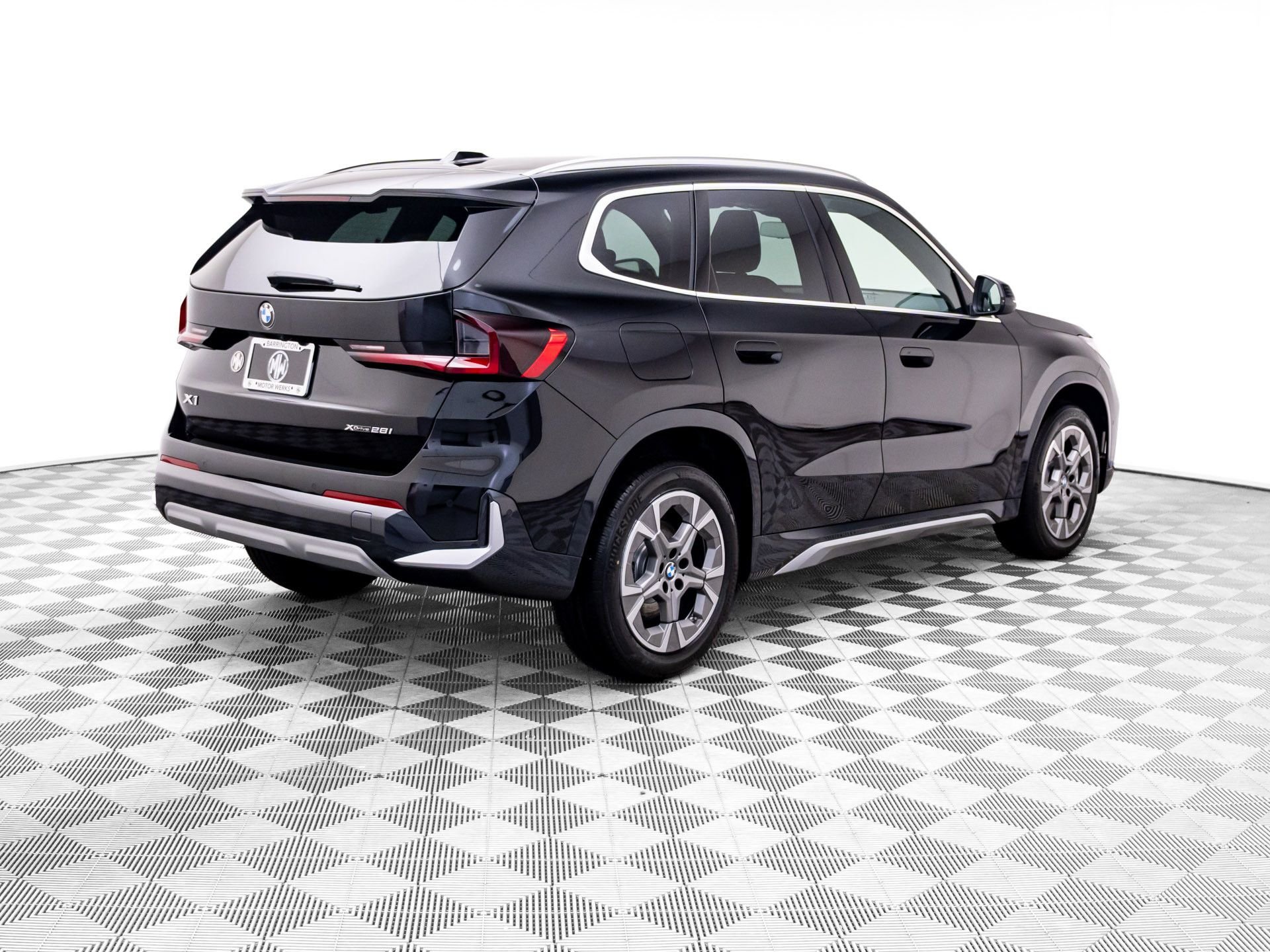 New 2027 Jet Black BMW xDrive28i image 5