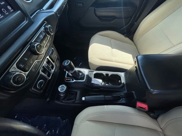 Used 2018 Crystal Metallic Jeep Unlimited Sport S image 23