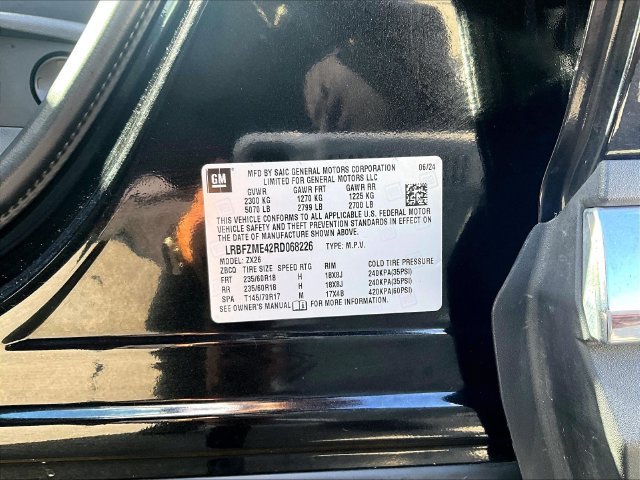 Used 2024 Ebony Twilight Metallic Buick Preferred image 34