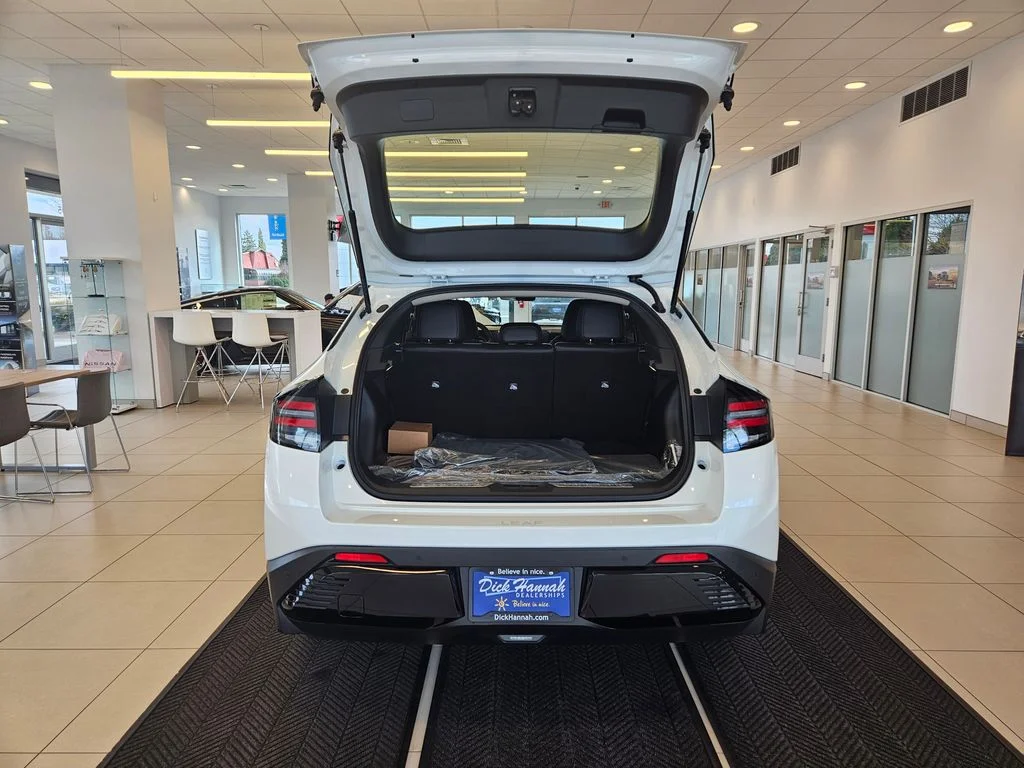 New 2026 Everest White Pearl TriCoat Nissan SV+ image 9