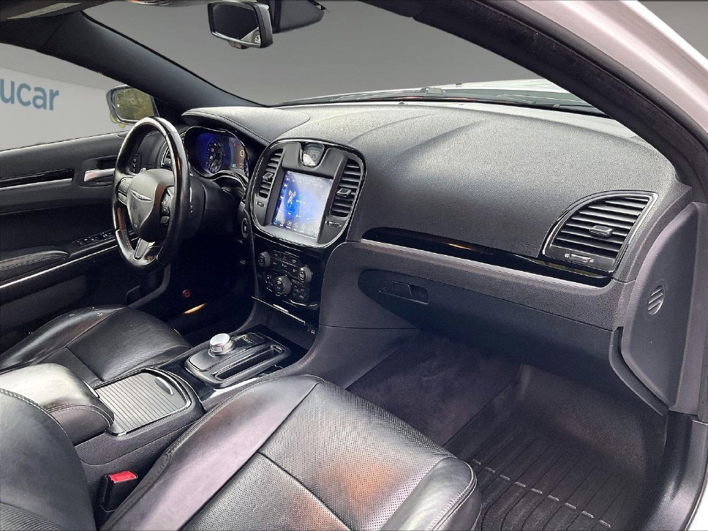 Used 2017 White Chrysler S image 14